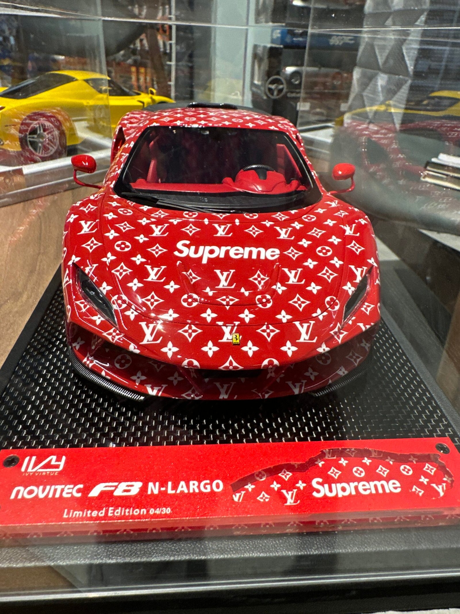 Ferrari F8 N-Largo LV Supreme 1:18 Red