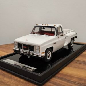 GMC Pickup Sierra Classic 1986 White 1:18