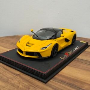 La Ferrari 1:18 Giallo Modena