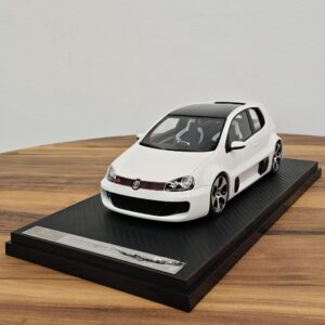 Volkswagen Golf GTI W12 650 White 1:18