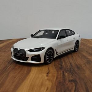 BMW i4 M50 White 1:18