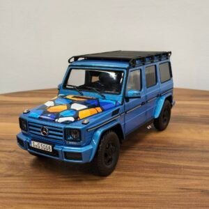 Mercedes-Benz G-Class Gventure300k (Metallic Blue) 1:18