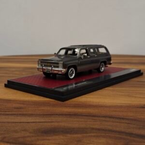 1981 Chevrolet Suburban 041/408 (Silver) Scale 1/43