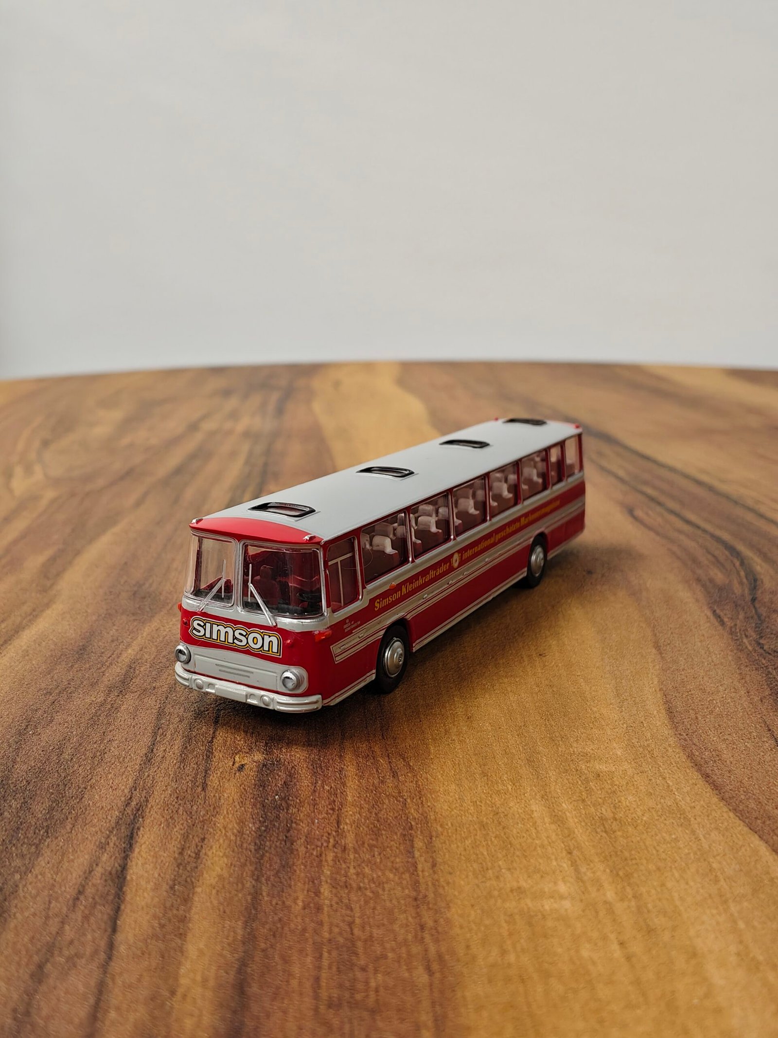Simson Kleinkraftrader(Red) 1:64