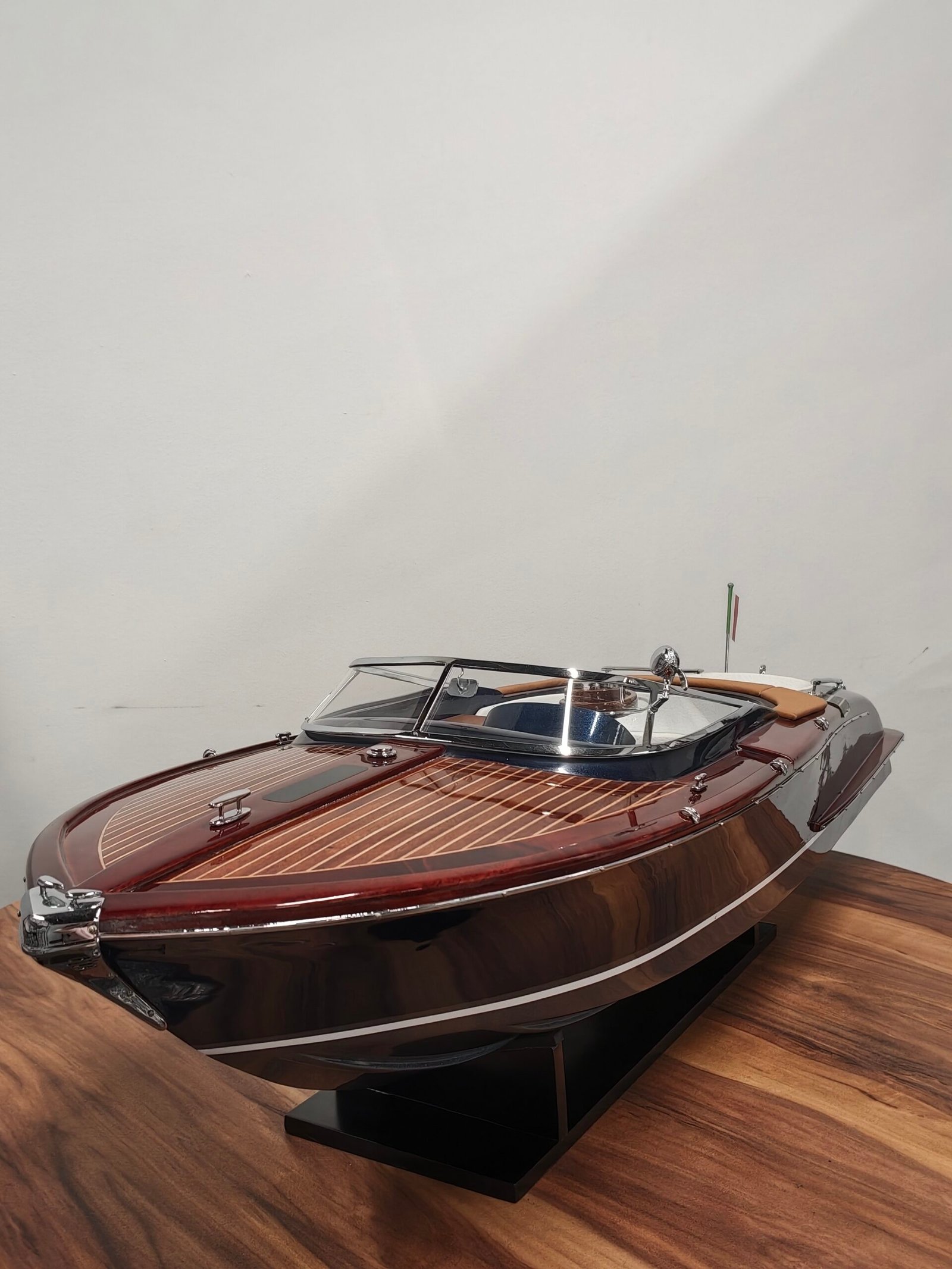 RIVA AQUARIVA GUCCI YACHT SB0055P-90