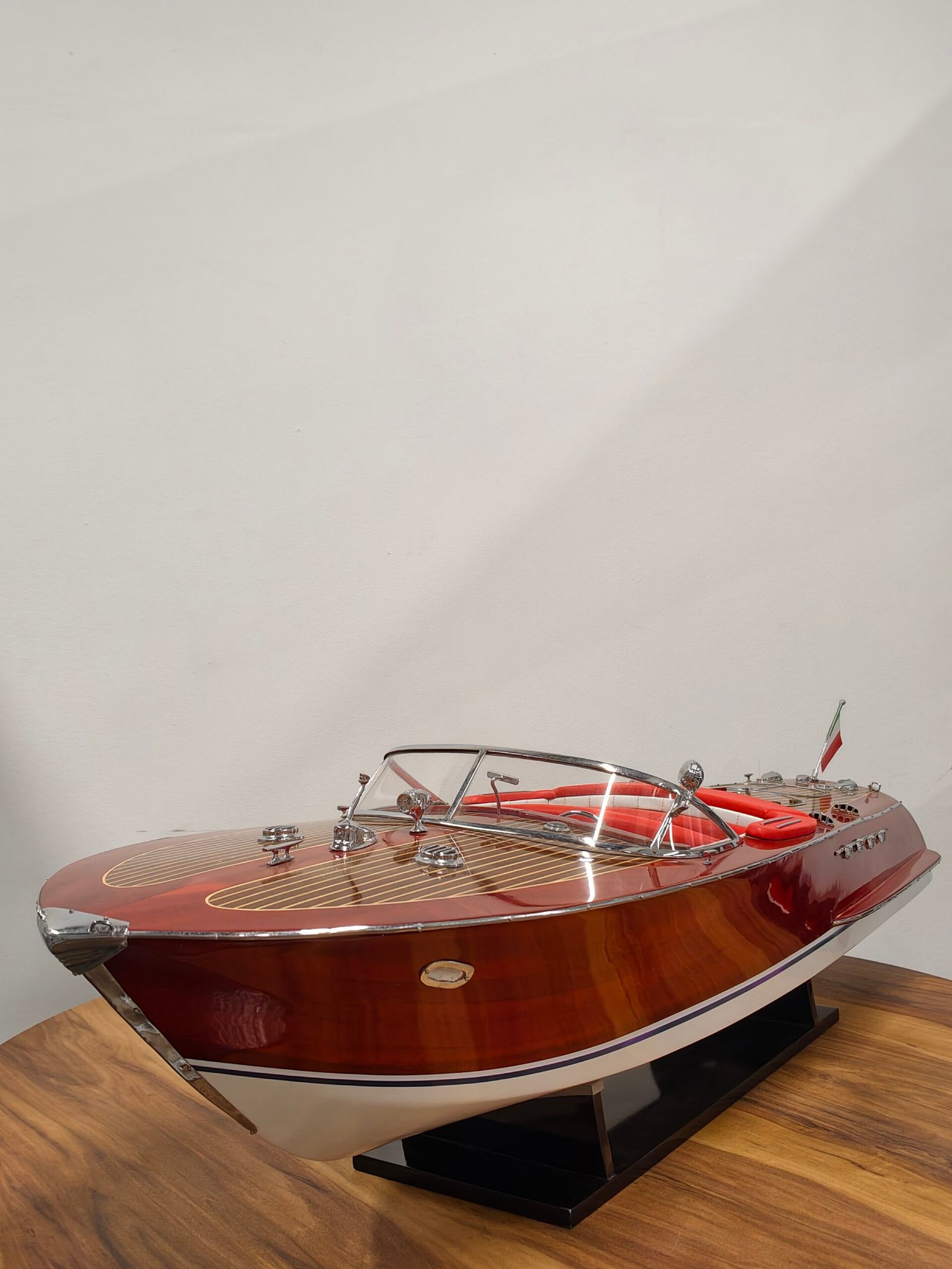 RIVA TRITONE YACHT SB0021P-N